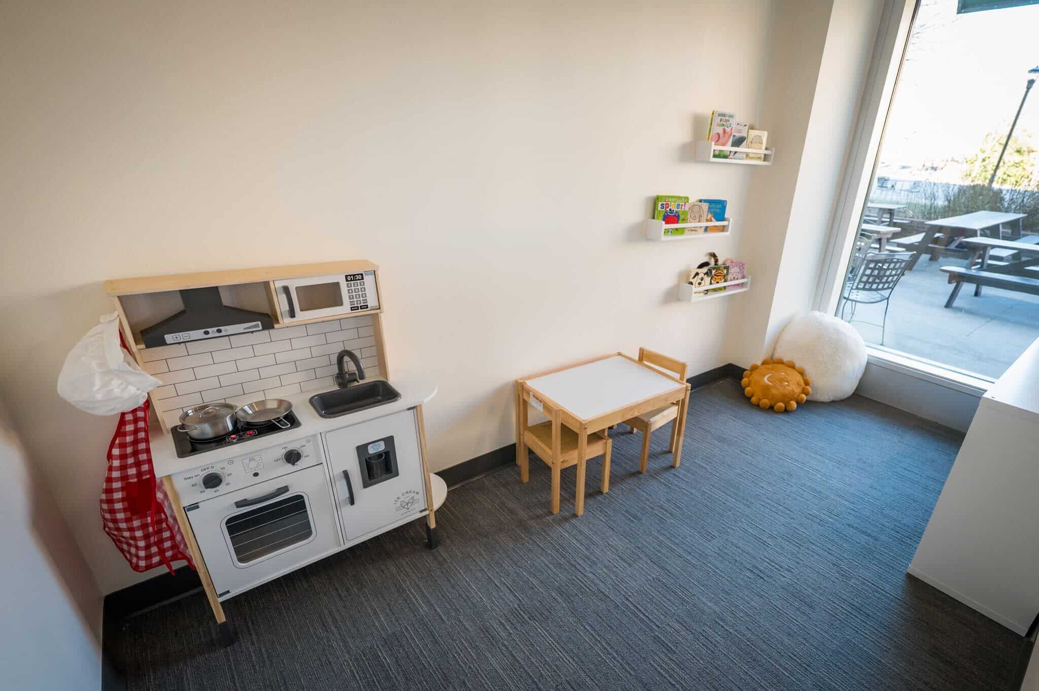 barre3 Asheville childcare play lounge. 