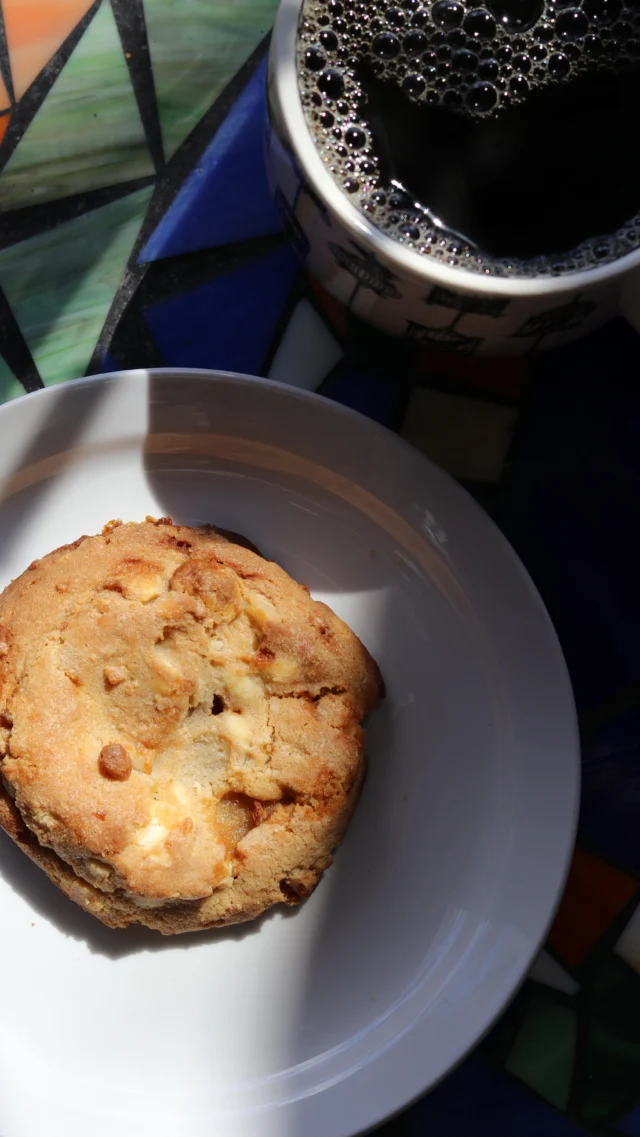 Longer days and sunny skies call for good food and fresh air! Whether you’re stopping by for your morning coffee, a smoothie, or a delicious lunch, grab a seat on the patio at @mosaiccafeavl and soak up the springtime vibes.☀️

Monday–Friday: 7:00 AM – 3:00 PM
Saturday: 8:00 AM – 3:00 PM
Sunday: 9:00 AM – 2:00 PM