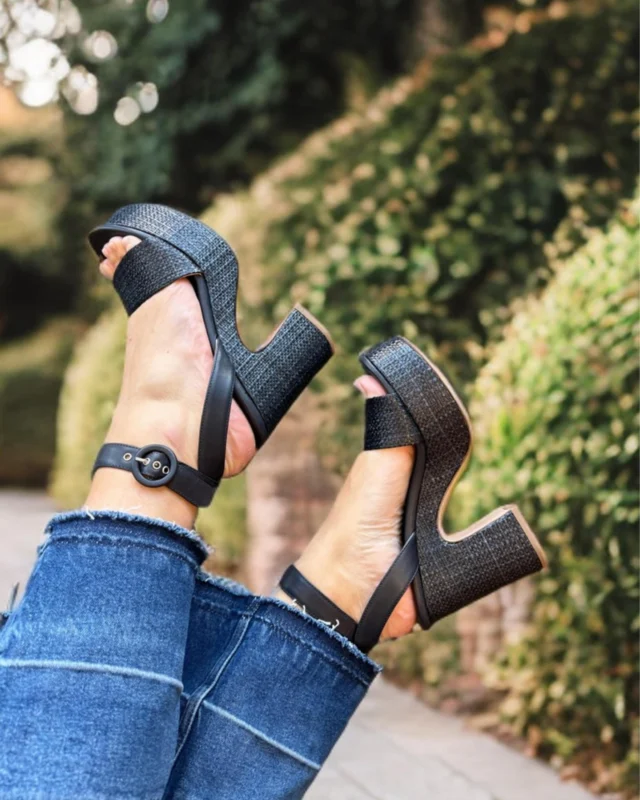 Statement shoes for the season ahead—only at Talloni.

From sought-after designers to handcrafted pieces, @talloniasheville offers a carefully curated selection of shoes, handbags, and jewelry—all in a relaxed setting designed with you in mind.

📍 Located at 43 Town Square Blvd #110